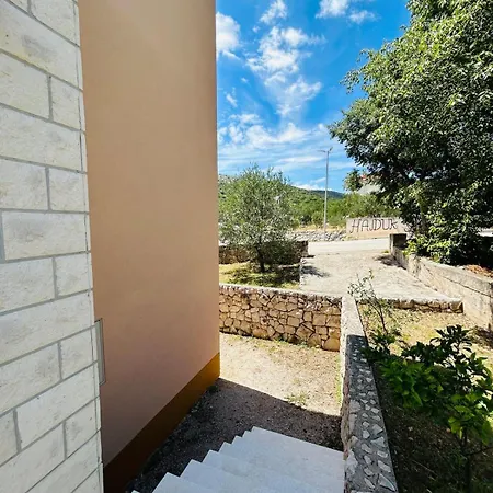 Apartman Dodig Maslina Marina