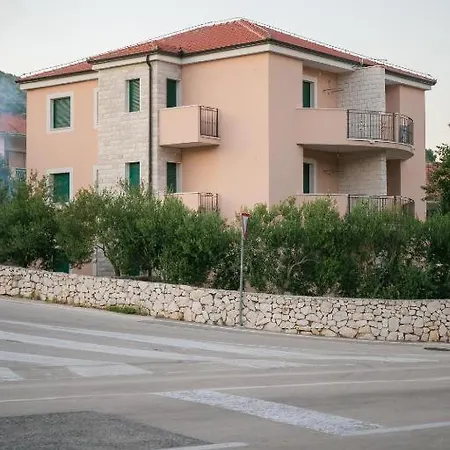 Dodig Maslina Apartment Marina