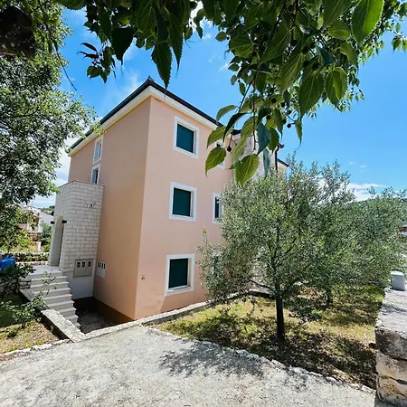 Dodig Maslina Apartment *